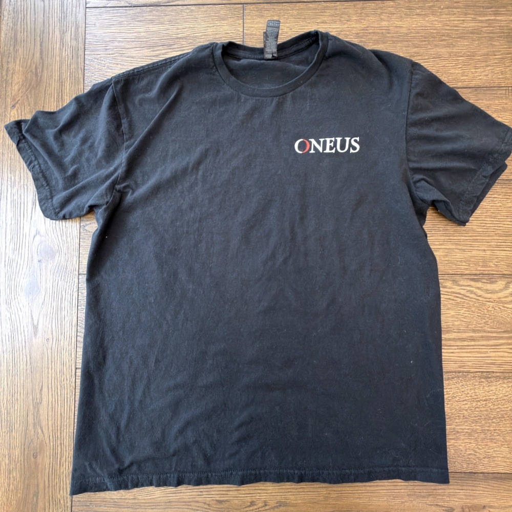 ONEUS 1st World Tour Reach For Us 2023 Black Graphic T-Shirt Mens Large Gildan